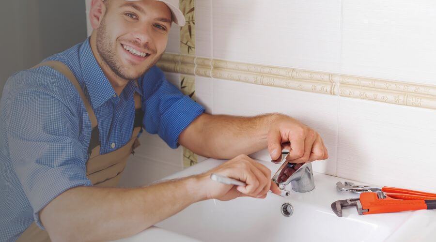 Handle or spout repair in Delray Beach, FL